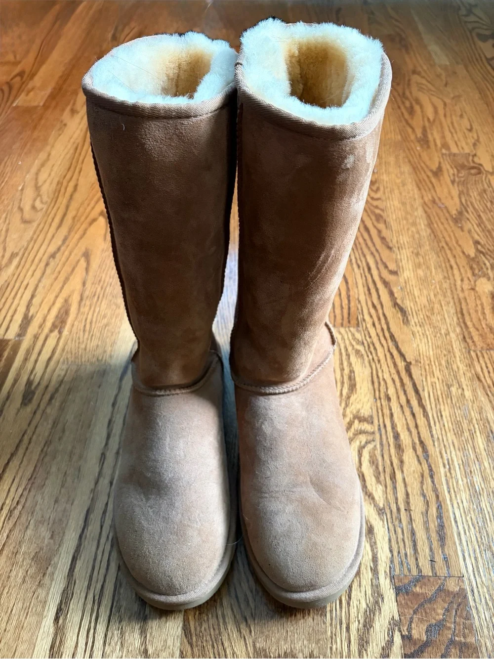 UGG Classic Tall Sheepskin Boots – Chestnut – Women’s 8